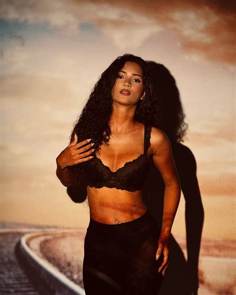 Barbara Batista ⚡️🤍 (@barbara.batiista) • Instagram photos and videos