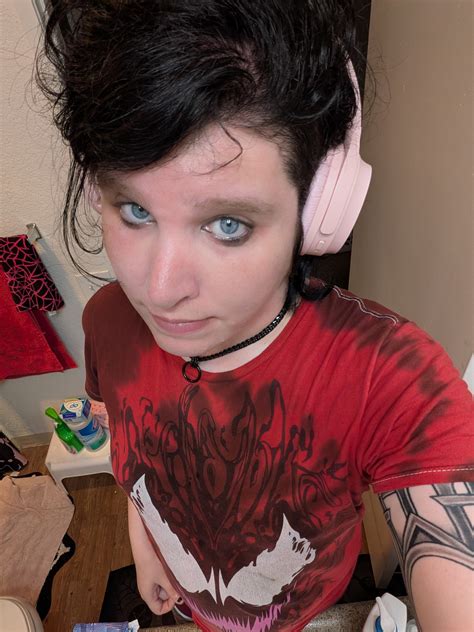 Lynxie Nymn Nightingale