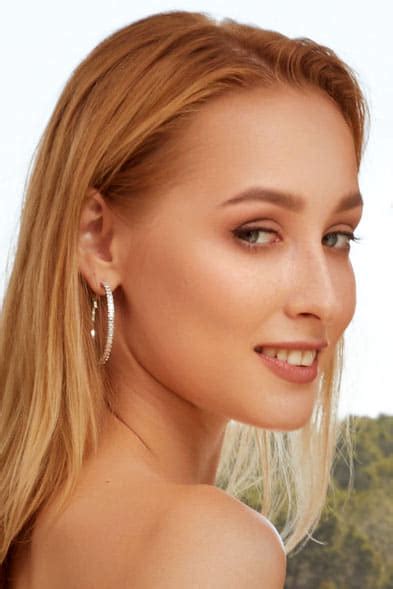 Kelly Collins - Profile Images — The Movie Database (TMDB)