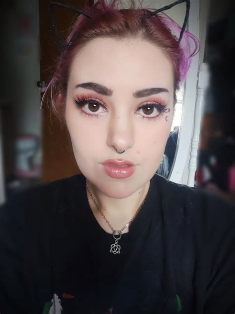 TW Pornstars - 1 pic. 🖤Amelia Liddell🔞. Twitter. Not too sure about