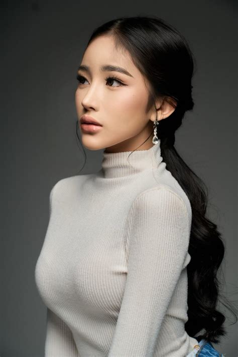 Asian Princess REAL IN THE PICTURE!, South Korean escort in Hong Kong