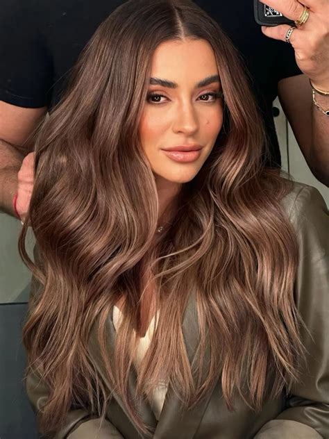 10 Ways to Wear Mocha Brown Hair Colour | Wella Professionals DK