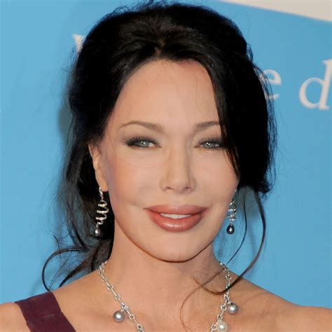 See Hunter Tylo's Shocking Transformation Right Before Your Eyes - Life