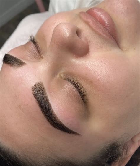 How Long Does Brow Hybrid Dye Last? (Expert Guide)