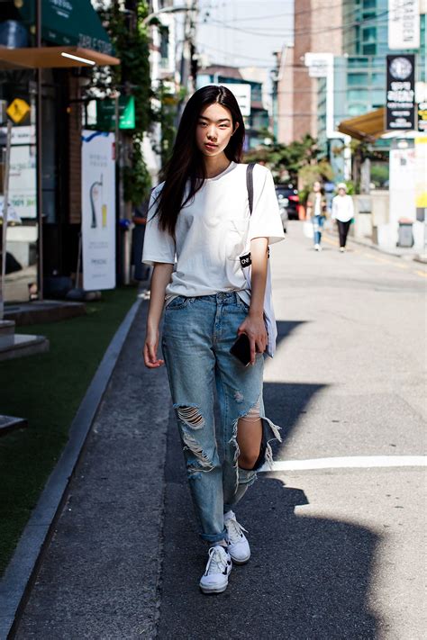 TSHIRT | UNIQLO PANTS | FOREVER21 SHOES | VANS Street Style Kim