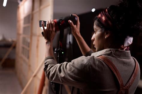 O Que Significa Cenógrafo - Cenógrafo no trabalho dentro de casa | Foto Grátis