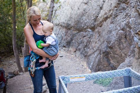 Hungry for spicy anal action? Mature moms give nasty anal fucks