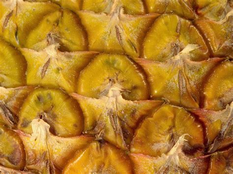 Are There Drugs That Interact With Eating Fresh Pineapple? | 2bstronger.com