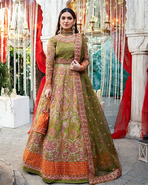 mehndi dress  wedding lehenga choli  dupatta style nameera  farooq