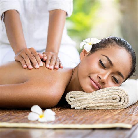 10 Reasons Why SunKiss Massage Spa Chicago IL Is The BEST In The City! Image 9