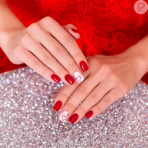Unha Vermelha Com Detalhe - Unha Decorada Vermelha: 55 Fotos para Inspirar! – Unha Decorada Simples
