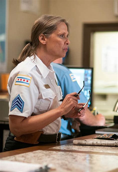 Chicago P.D.'s Amy Morton Addresses Fans' Love-Hate for Sgt. Platt ...