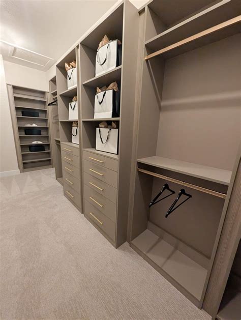 Closet Ternos Eldorado - Product Portfolio – Get inspired by our custom closets, entertainment ...