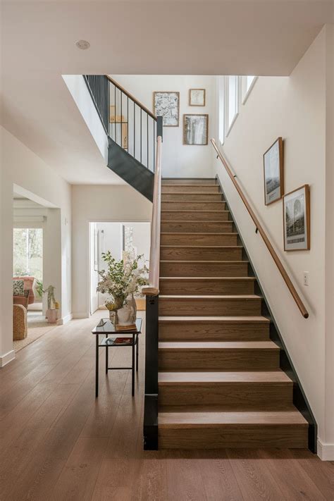 ways  transform  home stairs   stunning  feature