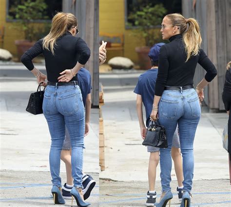 Her ass is quite beautiful! | Scrolller
