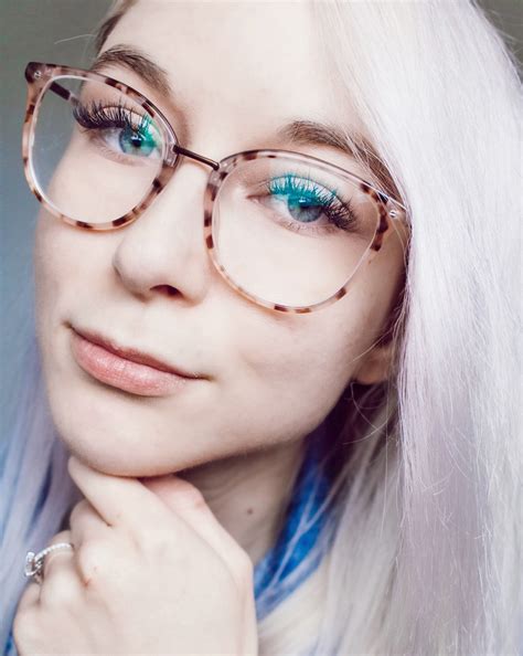 Doll-like Lash Extensions from Dollface Beauty Bar • nicole rae