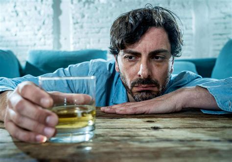 Does Alcohol Abuse Make Depression Even Worse?