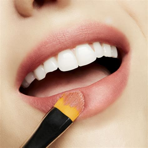 Powder Kiss Lipstick | MAC COSMETICS IL