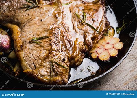 how to cook a t-bone steak in a frying pan