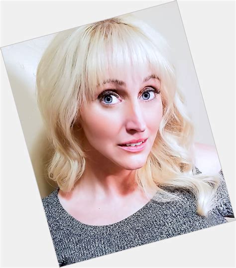 Nikki Lynn | Official Site for Woman Crush Wednesday #WCW