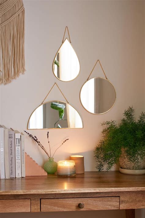 This unique inky mirror design has a surprisingly deep finish 5