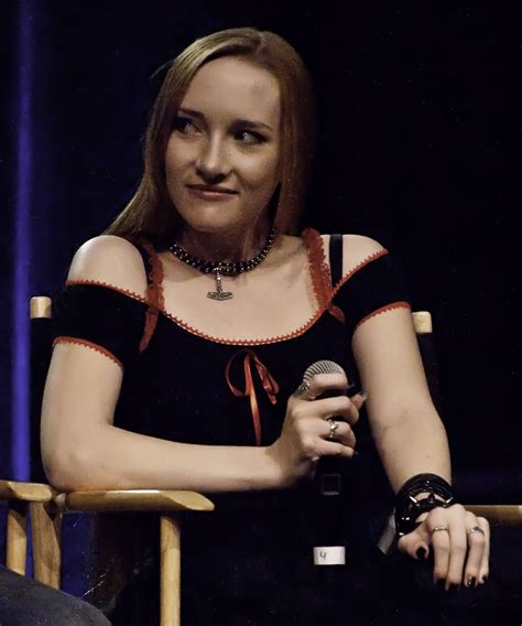 What Happened to Kira on Reba: Scarlett Pomers Journey - Meditation Bro