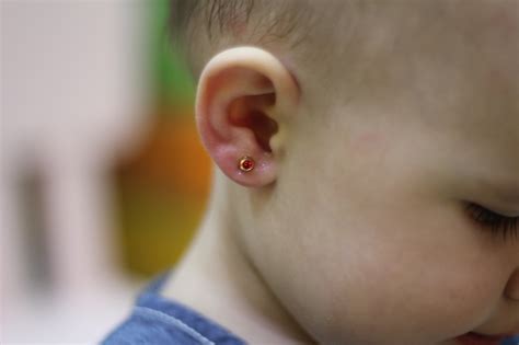 Прокол ушей: безопасно, стерильно – «Красафчики»