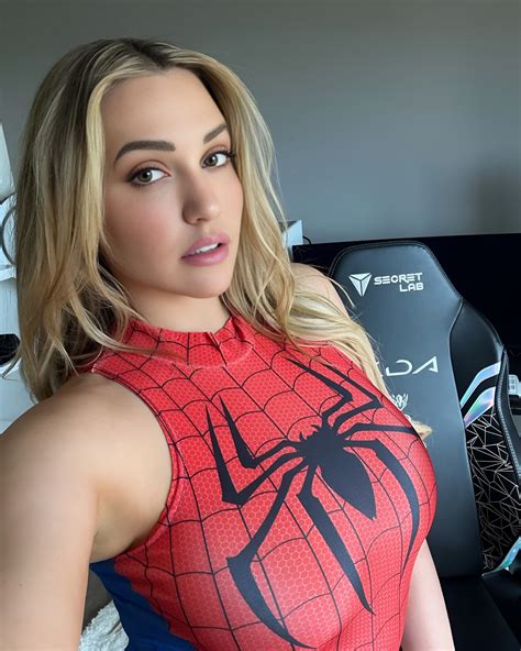 1000X - Mia Malkova - Date of Birth: July 1, 1992 - Birth Place: Palm