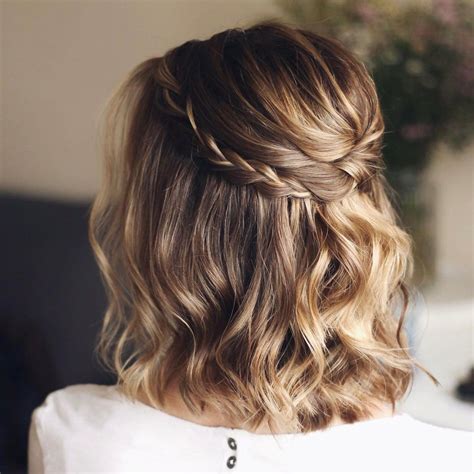 53 Bridal Hairstyles For Every Texture, Length, and Aesthetic