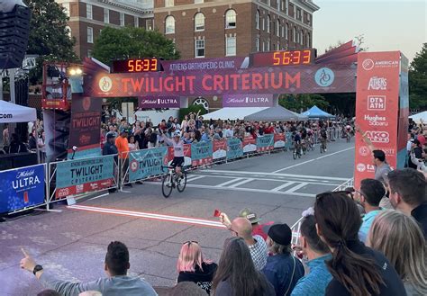 Alexis Ryan, Bryan Gomez win Athens Twilight, lead American Criterium