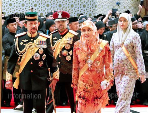 sultan  brunei raja isteri  crown princely couple