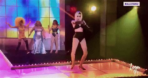 Pelvic Thrusts GIFs - Find & Share on GIPHY