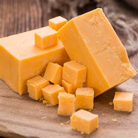 CHEDDAR por kilo - Cartel Gourmet