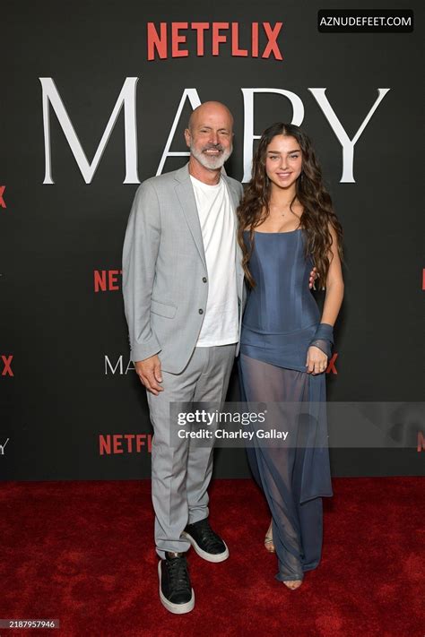 NOA COHEN Feet - AZNudeFeet