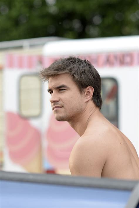 Rob Mayes - Actor, Musician, Model