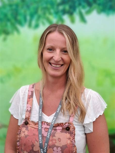 Wimborne First School & Nursery - Who's Who