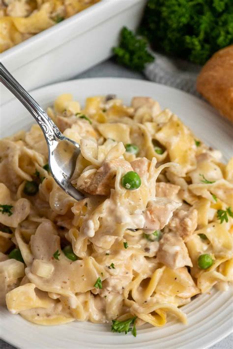 Easy Chicken Noodle Casserole