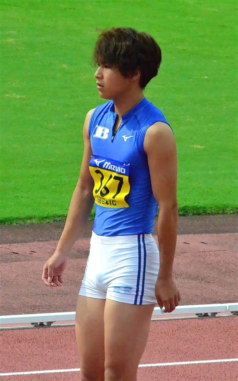 Gym Outfit Men, Mens Outfits, Beautiful People, Old Yearbooks, Hot