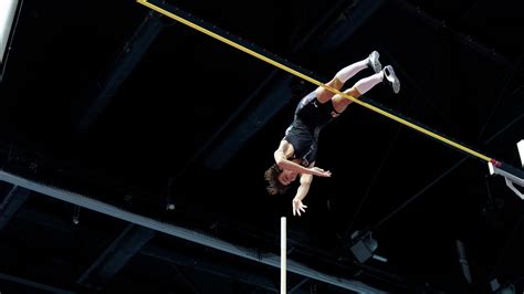Armand Duplantis Breaks the Pole Vault World Record - The New York Times