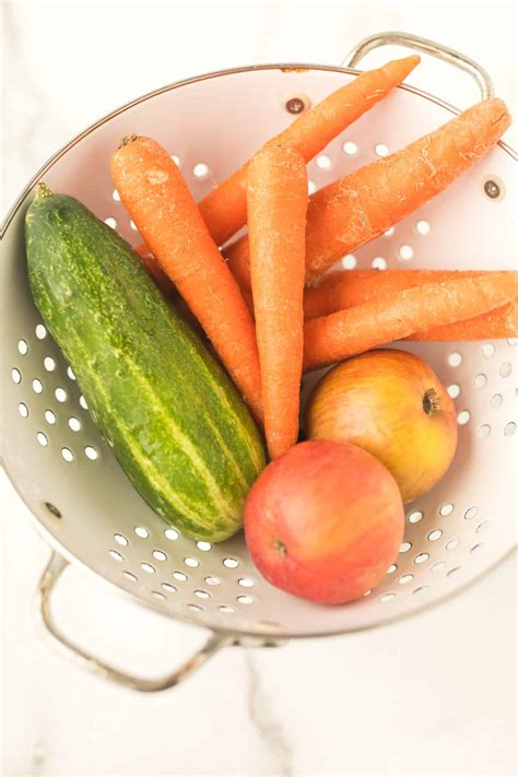 Carrot and Cucumber Juice | Juice Cleanse Recipe - Clean Eating Kitchen