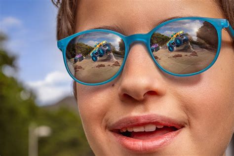 Hoya MiYOSMART Spectacle Lenses | VisionPlus Magazine