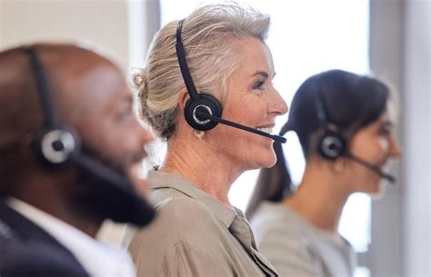 assistance staff images    freepik