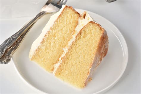 Easy Vanilla Layer Cake - Baking Envy