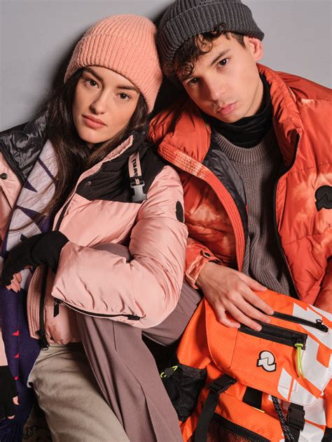 Invicta Store Ufficiale | Zaini, Accessori e Abbigliamento