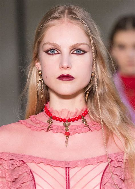 Valentino | Модные стили, Прически, Тенденции