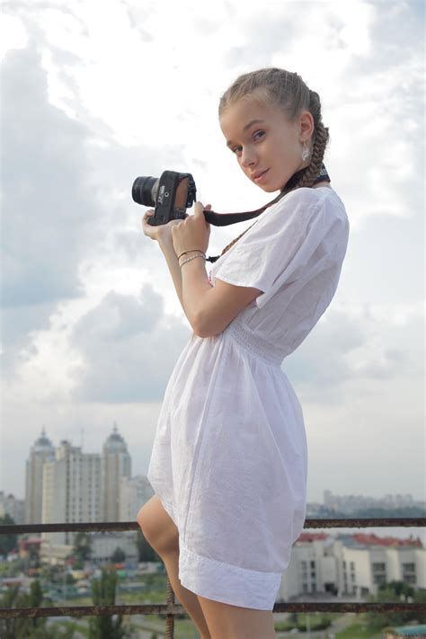 Milena D image