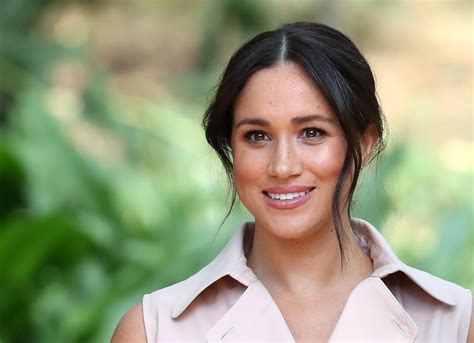 Experts Reveal The Hidden Meaning Behind Meghan's Mole Twitter Image 18