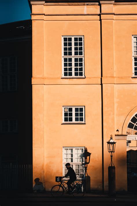 Autumn sun is beautiful in Copenhagen (missing it already) : r/copenhagen