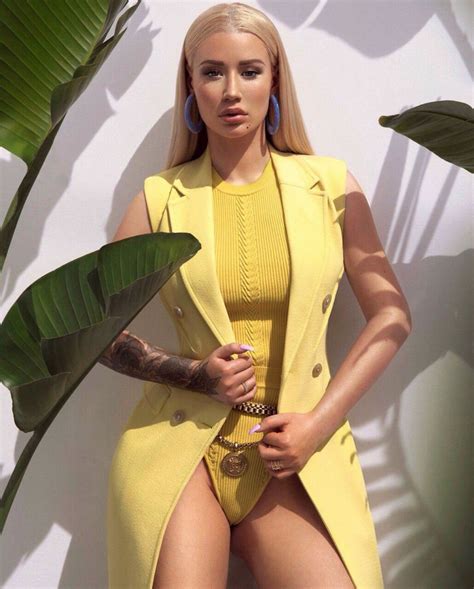 IGGY AZALEA: HOTTEST BIKINI PICTURES EVER (30+ HD PHOTOS) || FAP