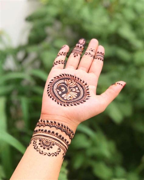 mandala mehndi designs   type  bride